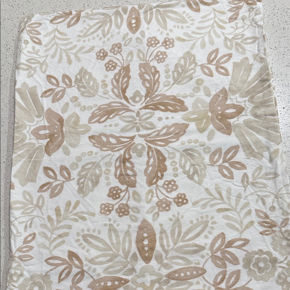 Garnet Hill Floral Pattern Pillow - Cream and Tan Set of 2    L1